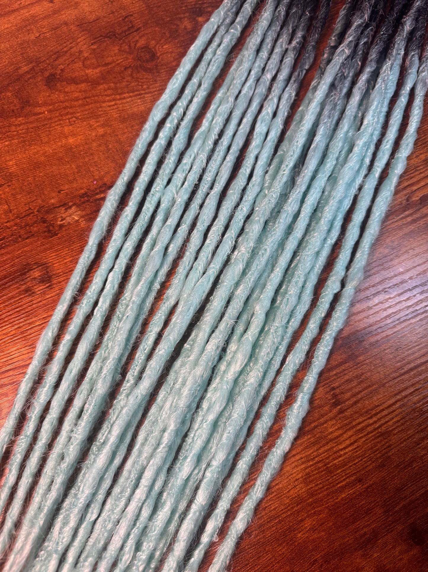 Lila Double ended dreadlock