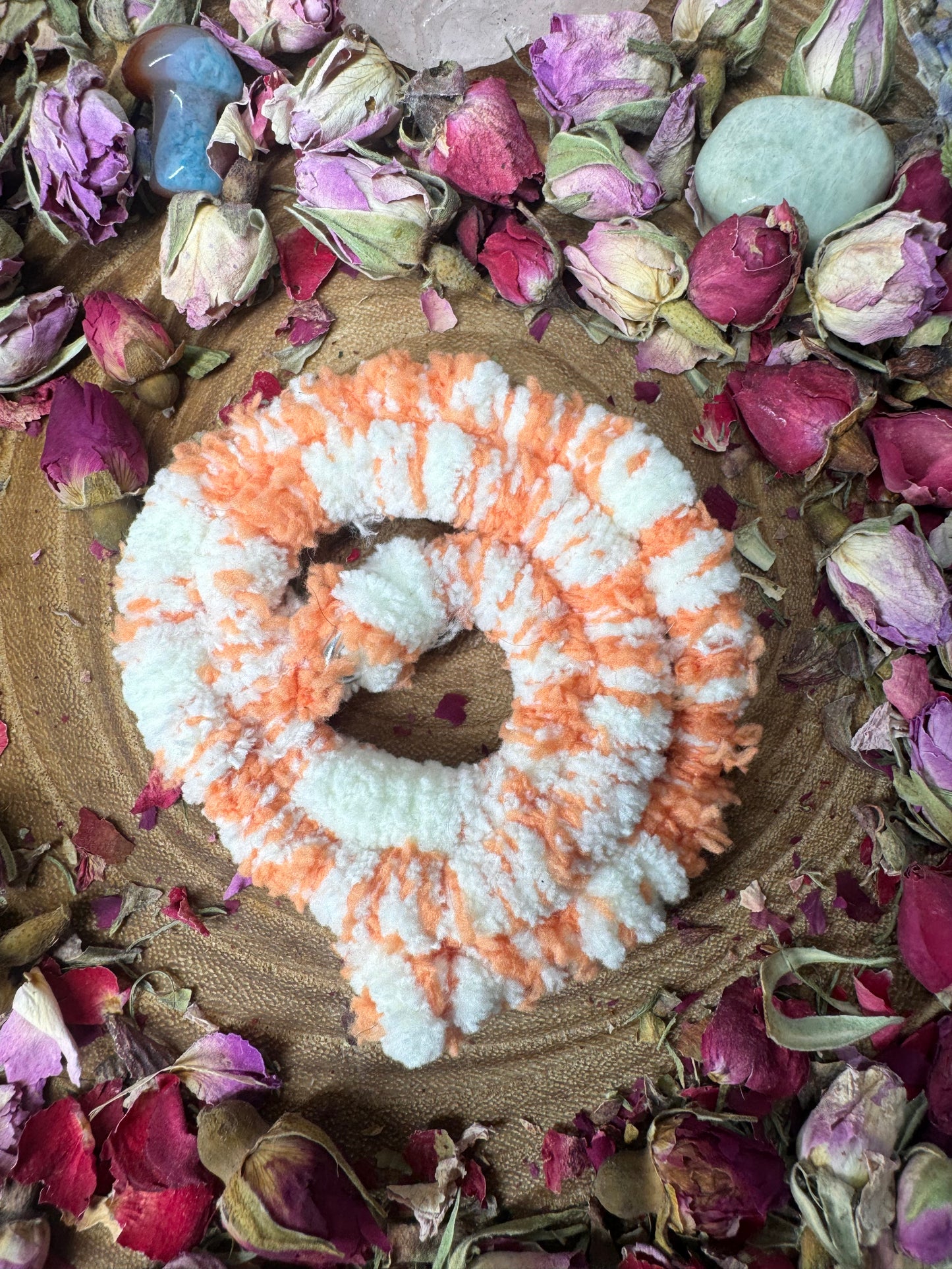 Peach Bendable Spiral Hair Tie